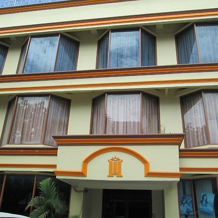 Hotel Istana Makassar Ngoại thất bức ảnh