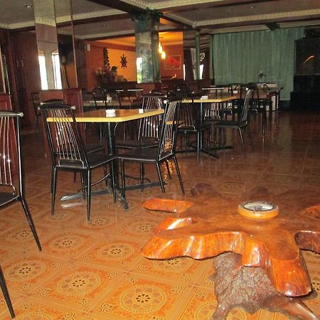 Hotel Istana Makassar Ngoại thất bức ảnh