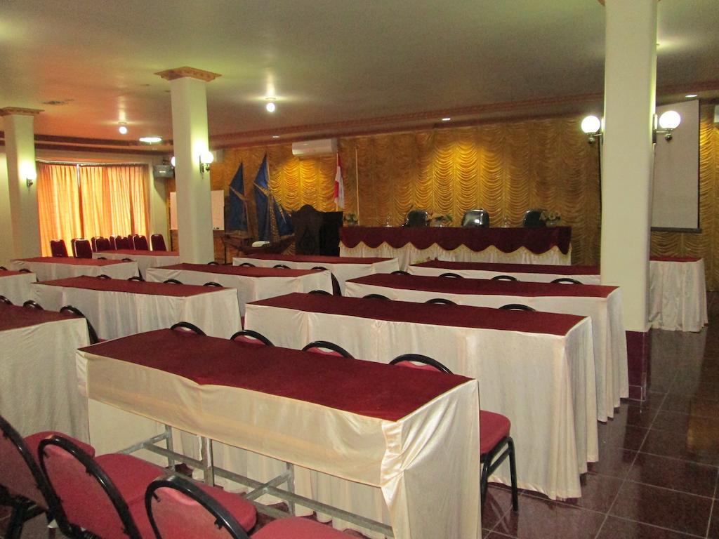 Hotel Istana Makassar Ngoại thất bức ảnh