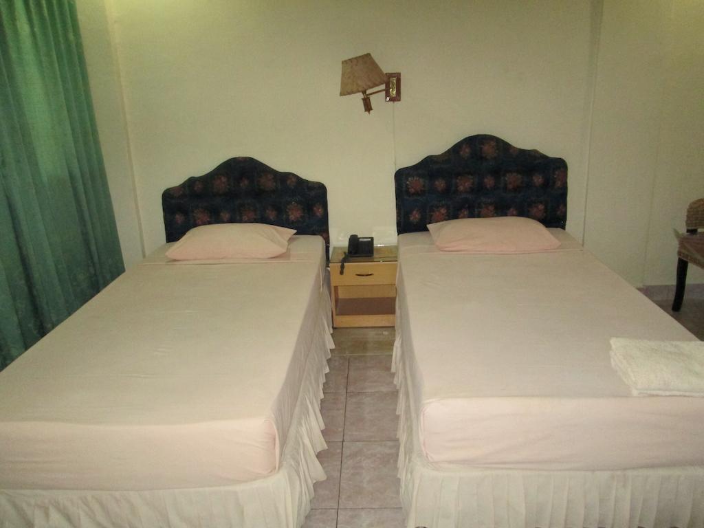 Hotel Istana Makassar Phòng bức ảnh