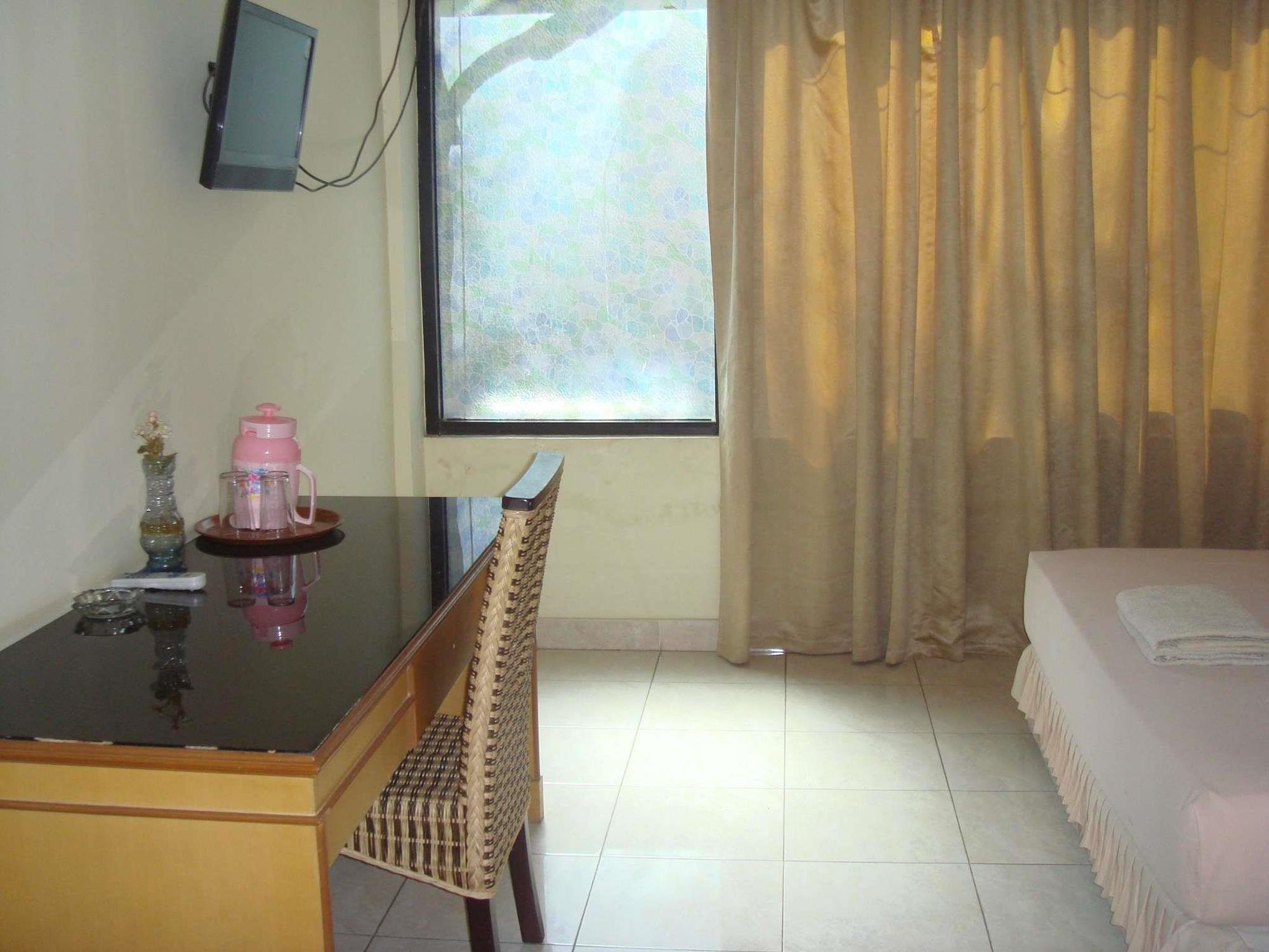 Hotel Istana Makassar Ngoại thất bức ảnh